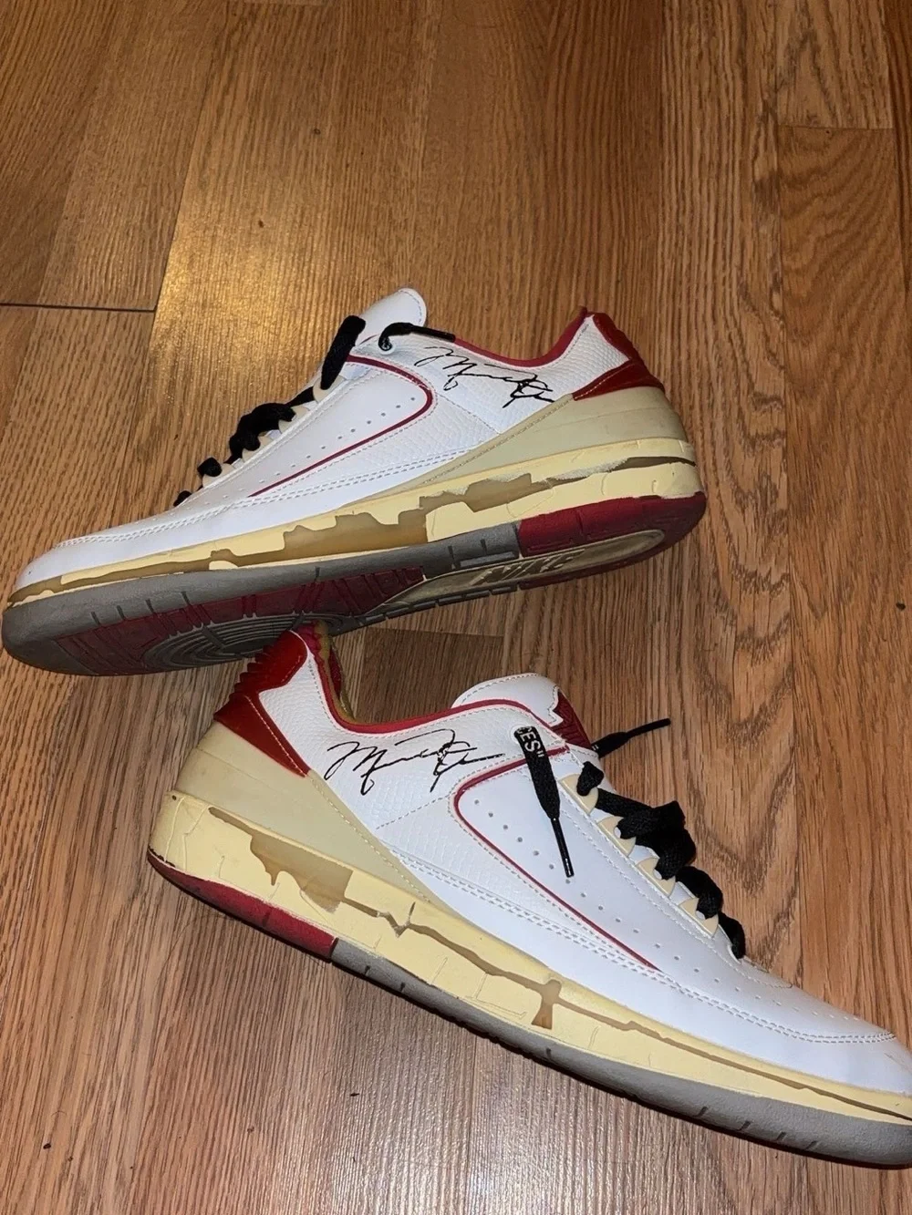 Jordan off white 2’s